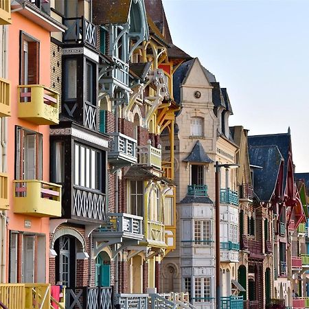 IDÉALEMENT SITUÉ LE STUDIO Les Locations ISAHORA sont aussi à 2 pas du Château d'Eu, des Falaises du Tréport, de MERS les Bains et aux portes de la BAIE DE SOMME Eu (Sena Marítimo) Exterior foto